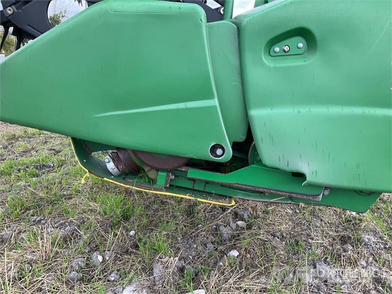 John Deere 635F Skärbord