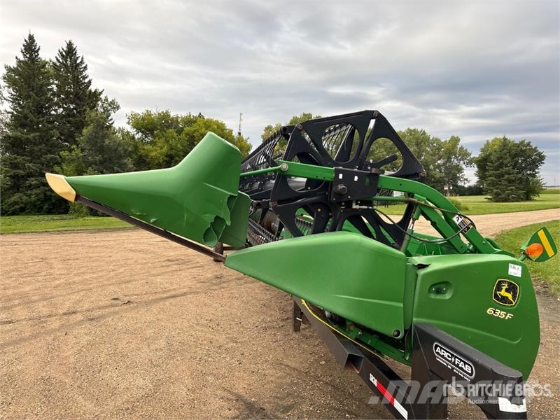 John Deere 635F Cabezales de cosechadoras combinadas