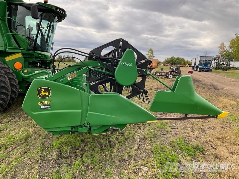 John Deere 635F Skärbord