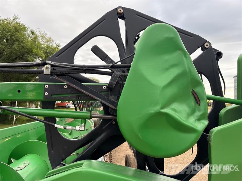 John Deere 635F Cabezales de cosechadoras combinadas