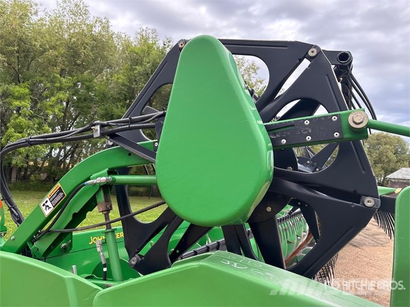 John Deere 635F Cabezales de cosechadoras combinadas