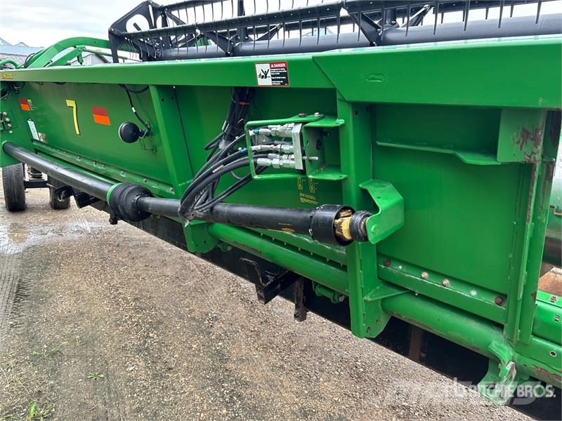 John Deere 635F Cabezales de cosechadoras combinadas
