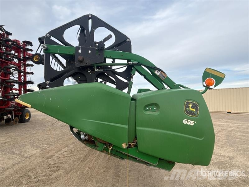 John Deere 635F Cabezales de cosechadoras combinadas