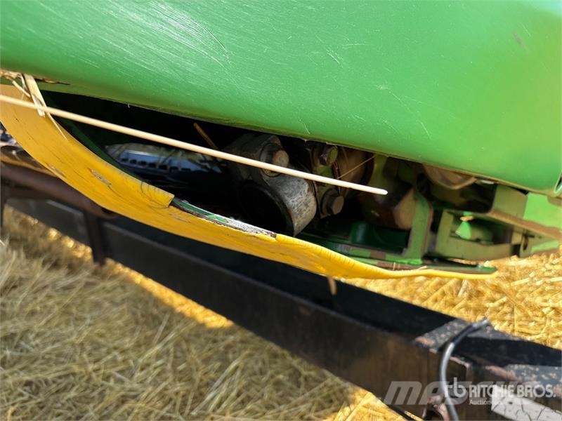 John Deere 635F Testate per mietitrebbie
