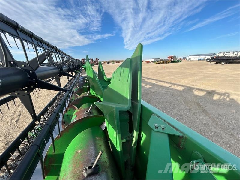 John Deere 635F رؤوس الحصادات الدراسات