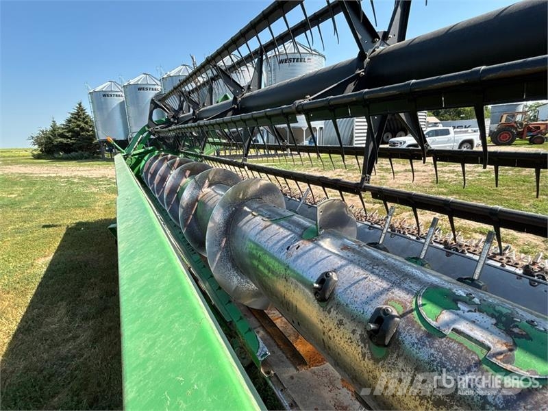 John Deere 635F رؤوس الحصادات الدراسات