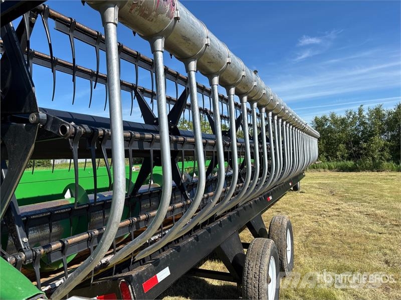 John Deere 635F رؤوس الحصادات الدراسات