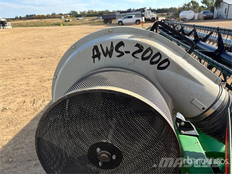 John Deere 635F Barre de coupe pour moissonneuse batteuse