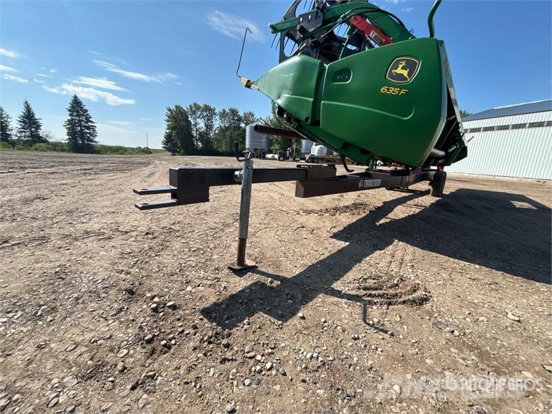 John Deere 635F رؤوس الحصادات الدراسات