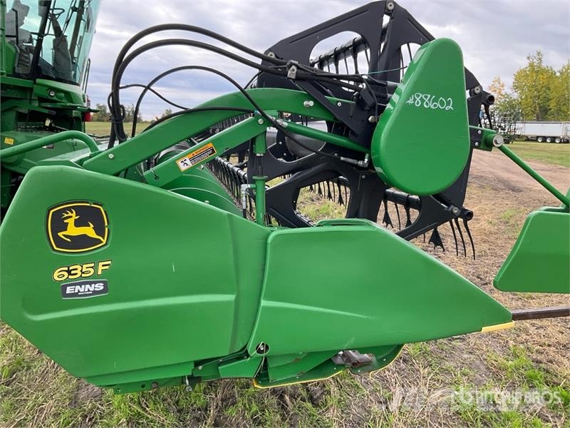 John Deere 635F Skärbord