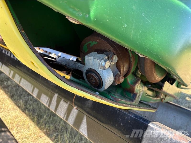 John Deere 635F رؤوس الحصادات الدراسات