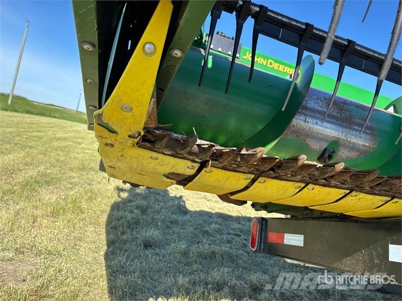 John Deere 635F رؤوس الحصادات الدراسات