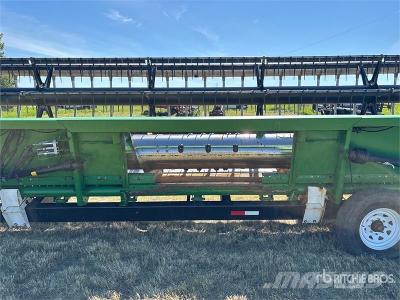 John Deere 635F رؤوس الحصادات الدراسات