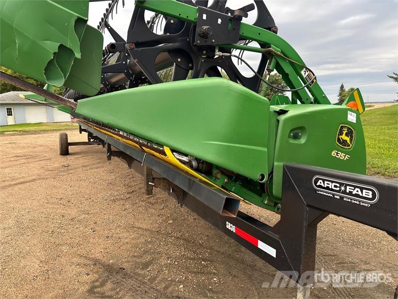 John Deere 635F Cabezales de cosechadoras combinadas