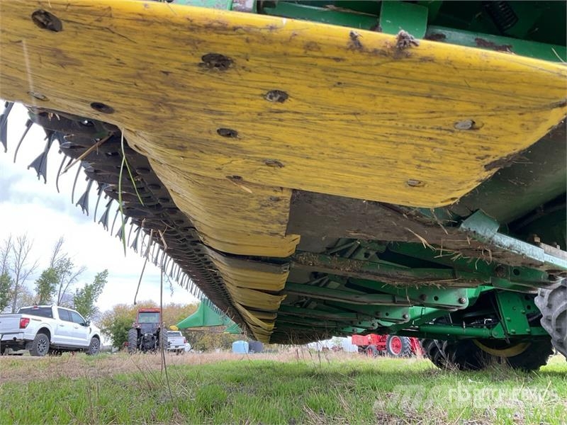 John Deere 635F Skärbord