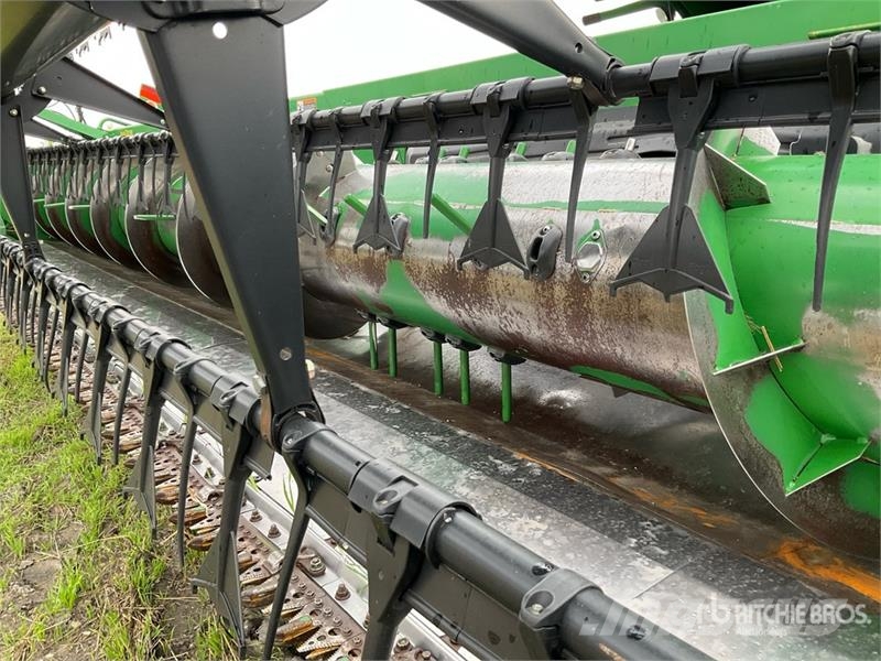 John Deere 635F Skärbord
