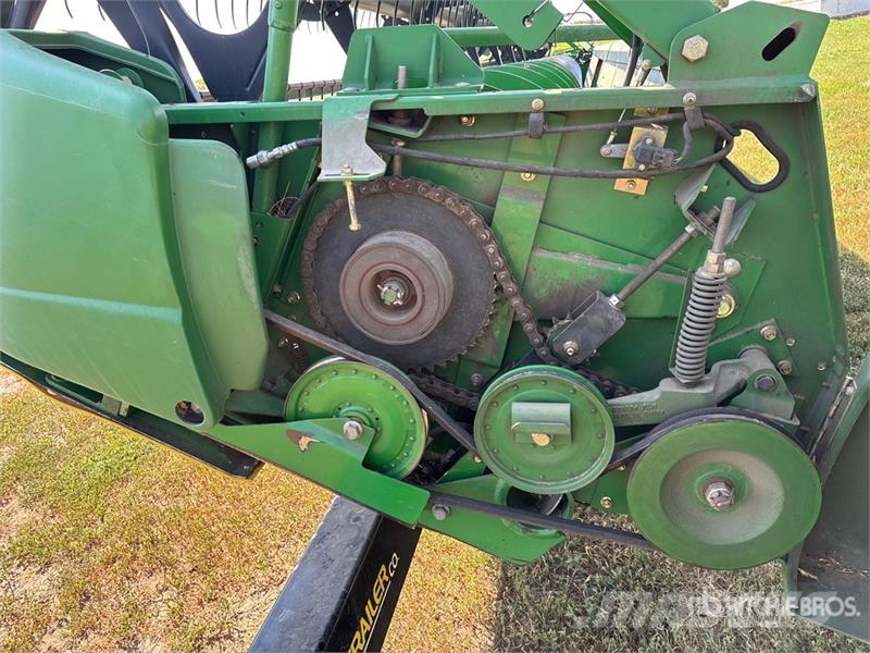 John Deere 635F رؤوس الحصادات الدراسات