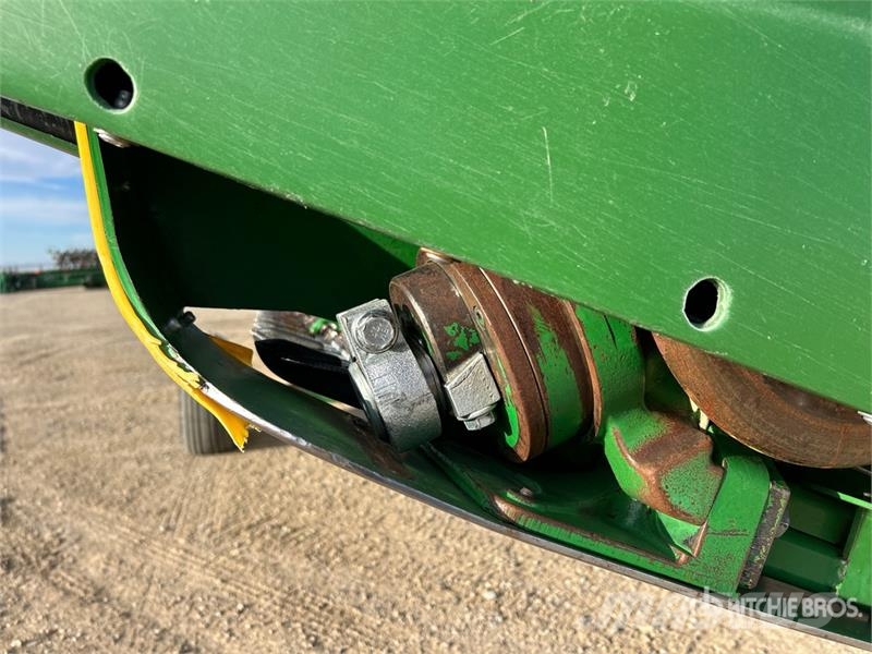 John Deere 635F رؤوس الحصادات الدراسات