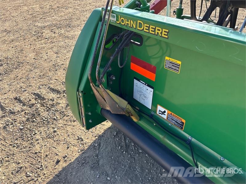 John Deere 635F Barre de coupe pour moissonneuse batteuse