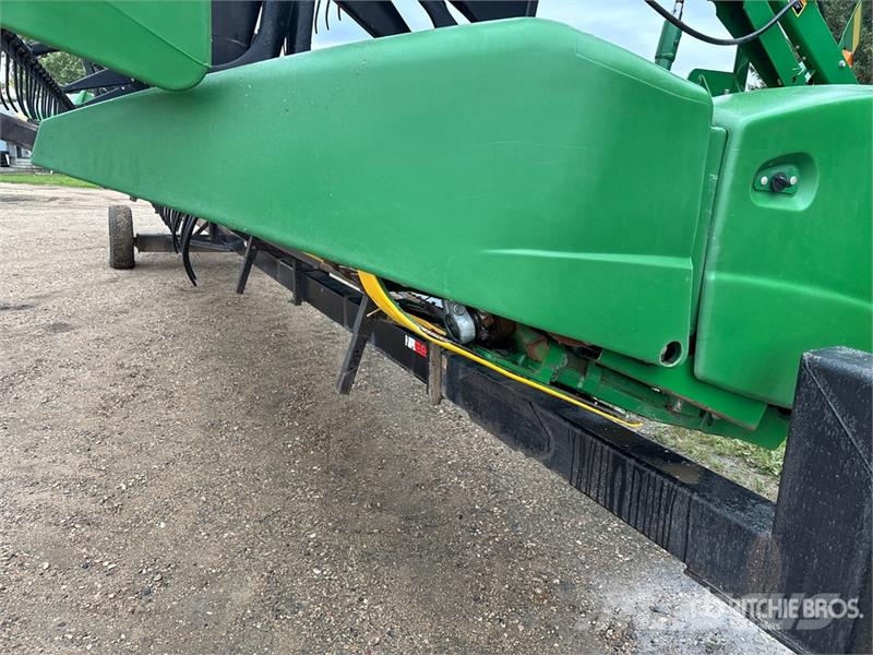 John Deere 635F Cabezales de cosechadoras combinadas