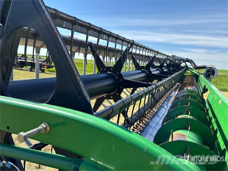 John Deere 635F رؤوس الحصادات الدراسات