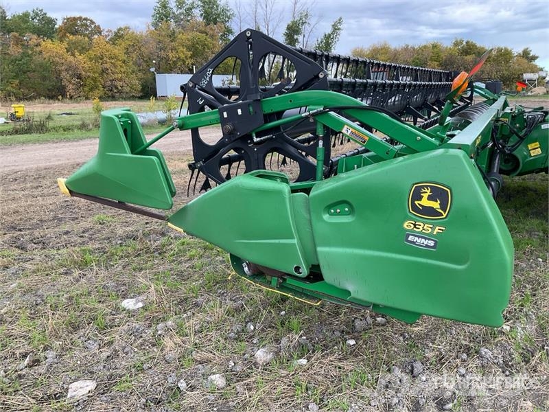 John Deere 635F Skärbord