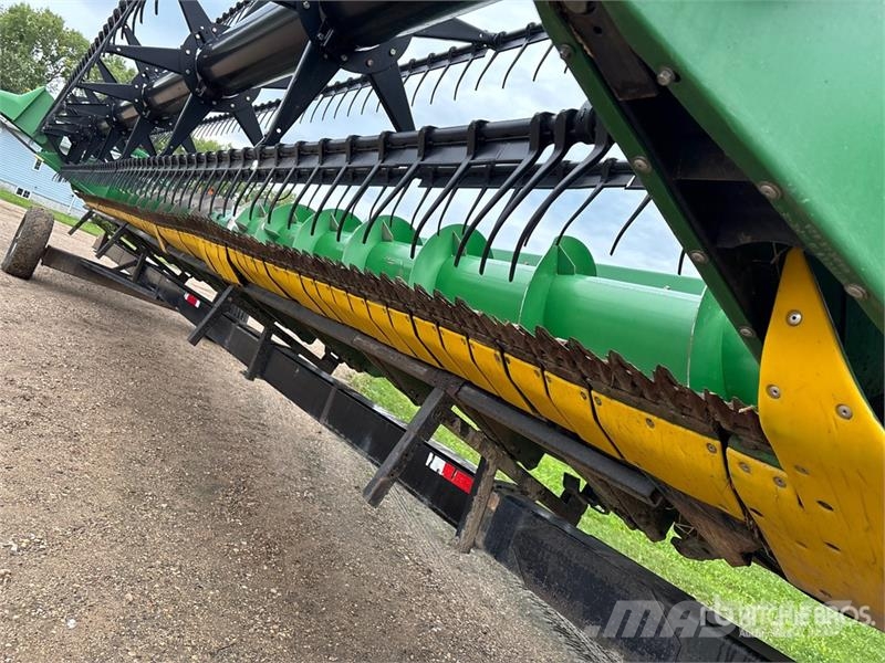 John Deere 635F Cabezales de cosechadoras combinadas