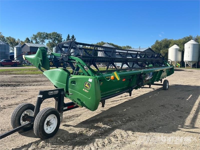 John Deere 635F Cabezales de cosechadoras combinadas