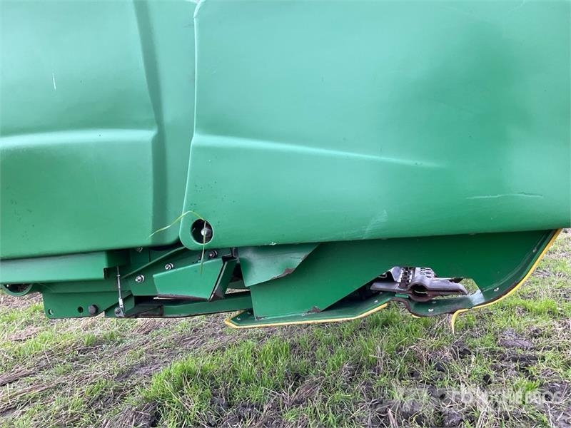 John Deere 635F Skärbord