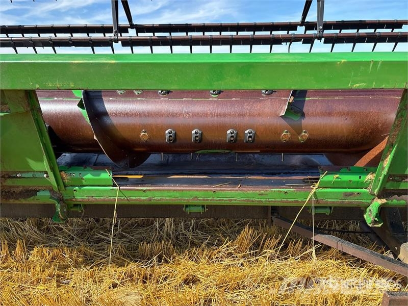 John Deere 635F Testate per mietitrebbie