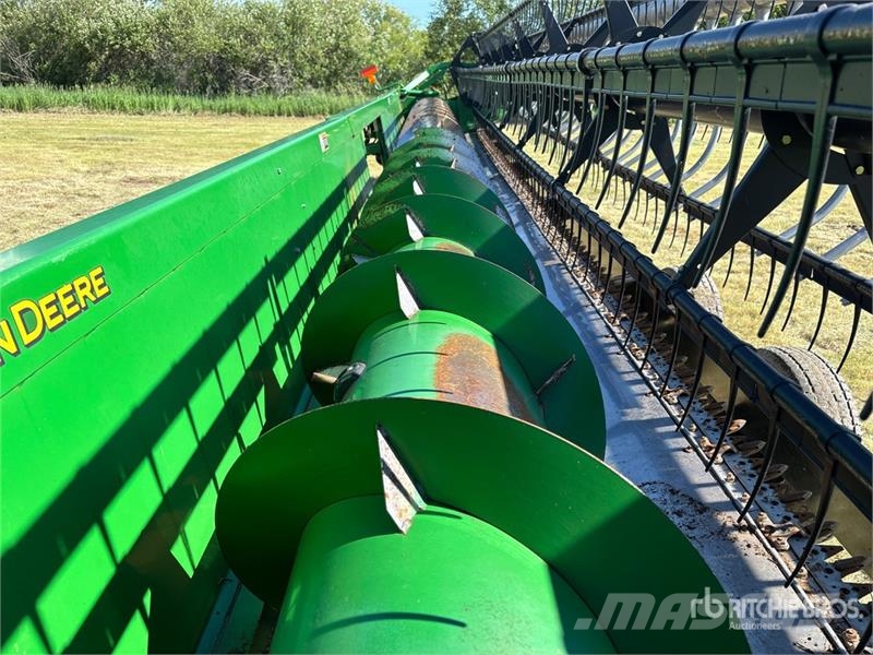 John Deere 635F رؤوس الحصادات الدراسات