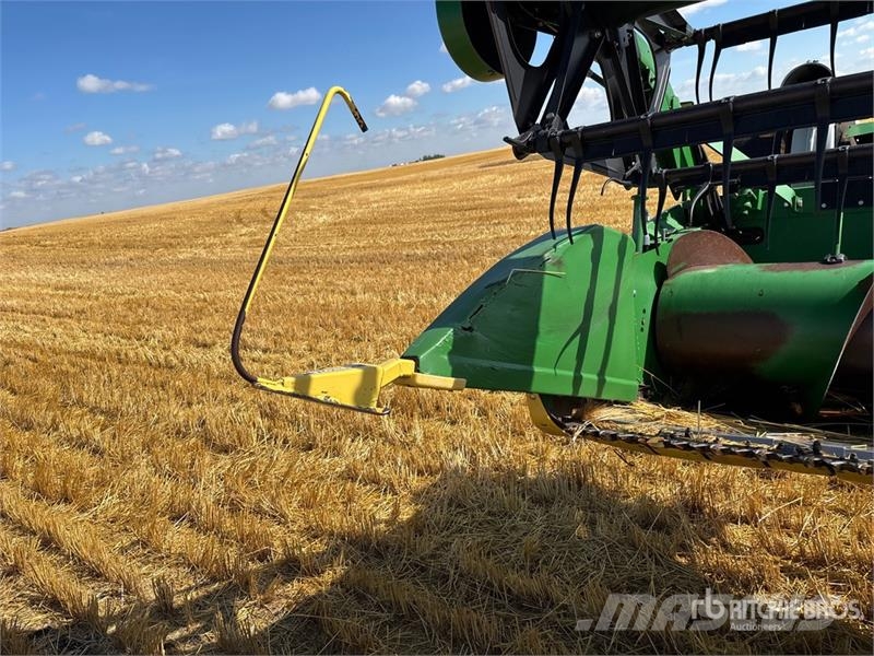 John Deere 635F Testate per mietitrebbie