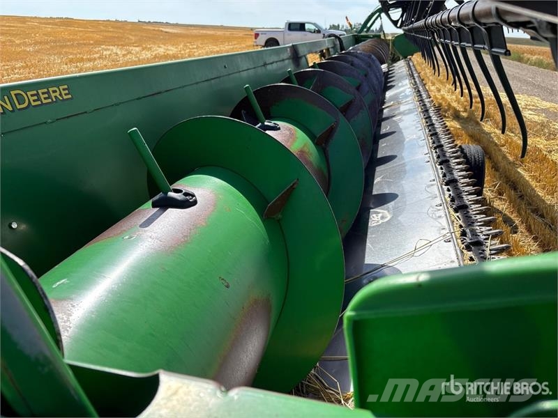 John Deere 635F Testate per mietitrebbie