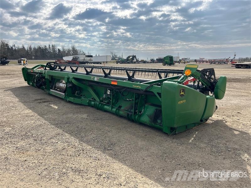 John Deere 635FD Kombájn adapterek