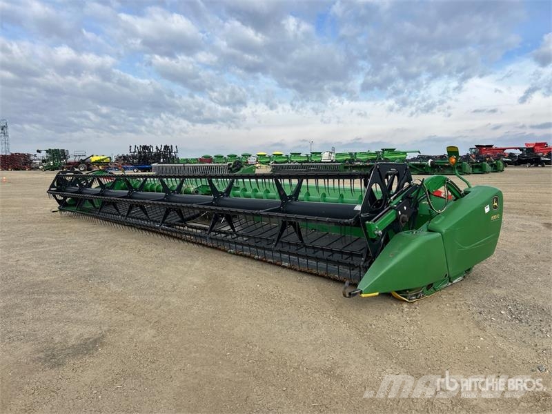 John Deere 635FD Kombájn adapterek
