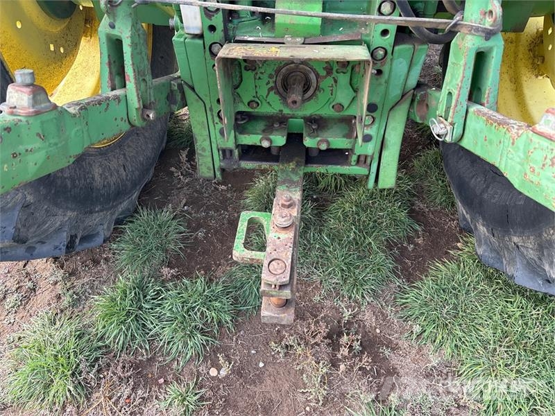John Deere 6400 Traktori