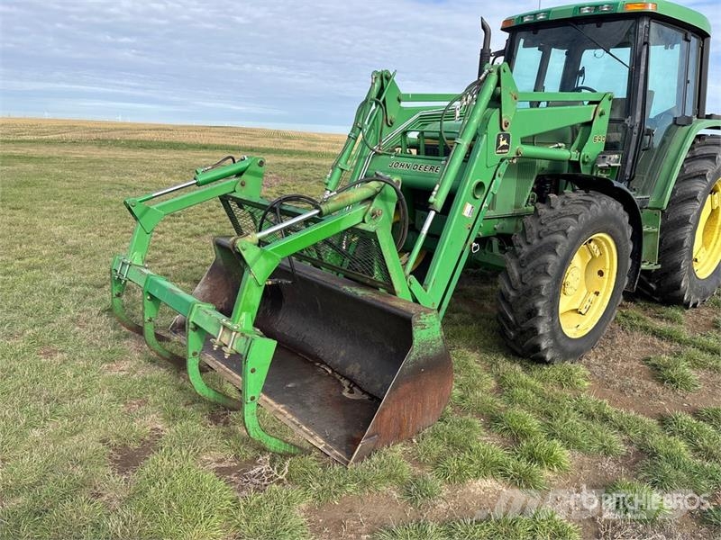 John Deere 6400 Traktori