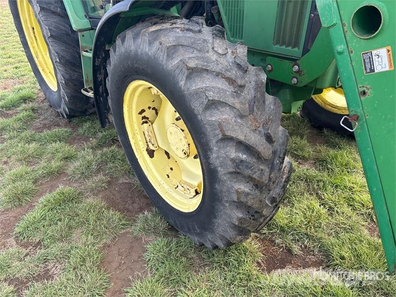 John Deere 6400 Traktori