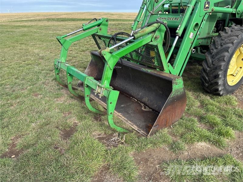 John Deere 6400 Traktori