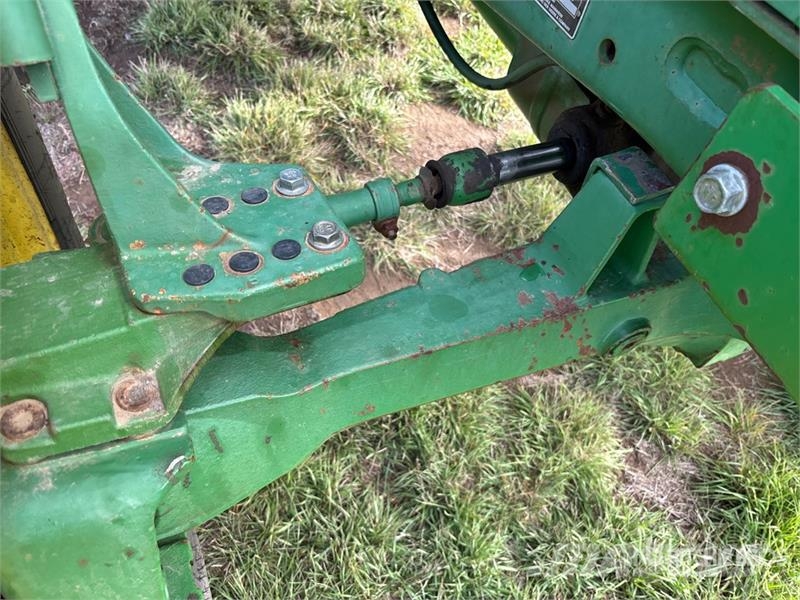 John Deere 6400 Traktori
