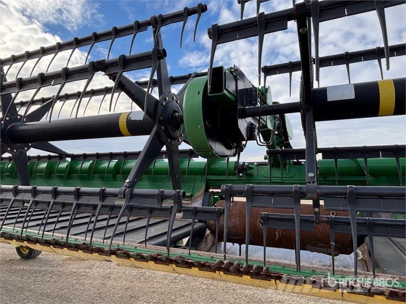 John Deere 640D Derliaus nuėmimo kombainų galvos