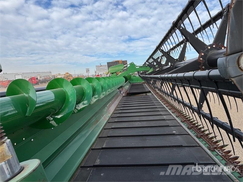 John Deere 640D Derliaus nuėmimo kombainų galvos
