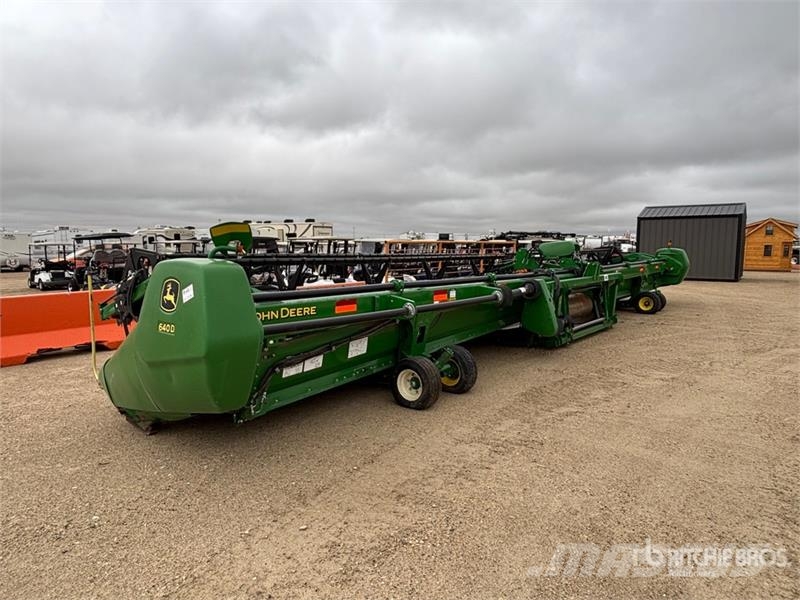 John Deere 640D Derliaus nuėmimo kombainų galvos