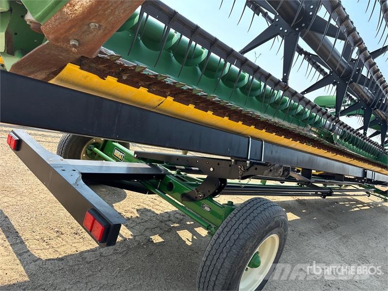 John Deere 640D رؤوس الحصادات الدراسات