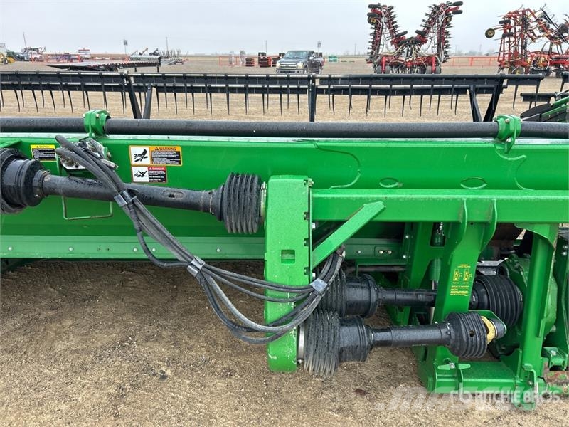 John Deere 640D Biçerdöver kafaları