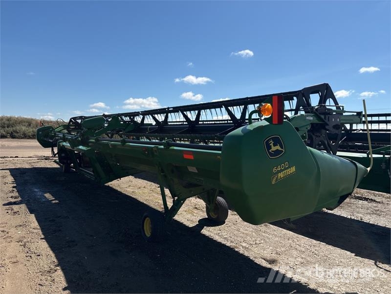 John Deere 640D 콤바인 헤드