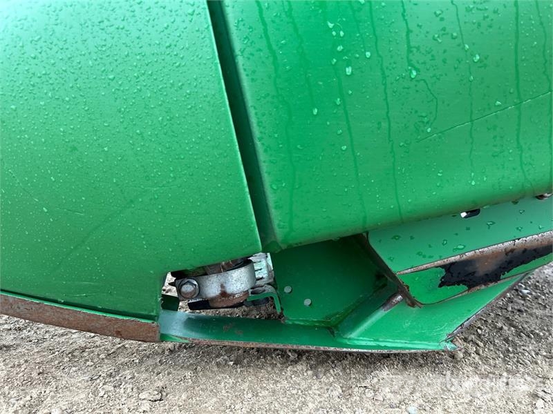 John Deere 640D Biçerdöver kafaları