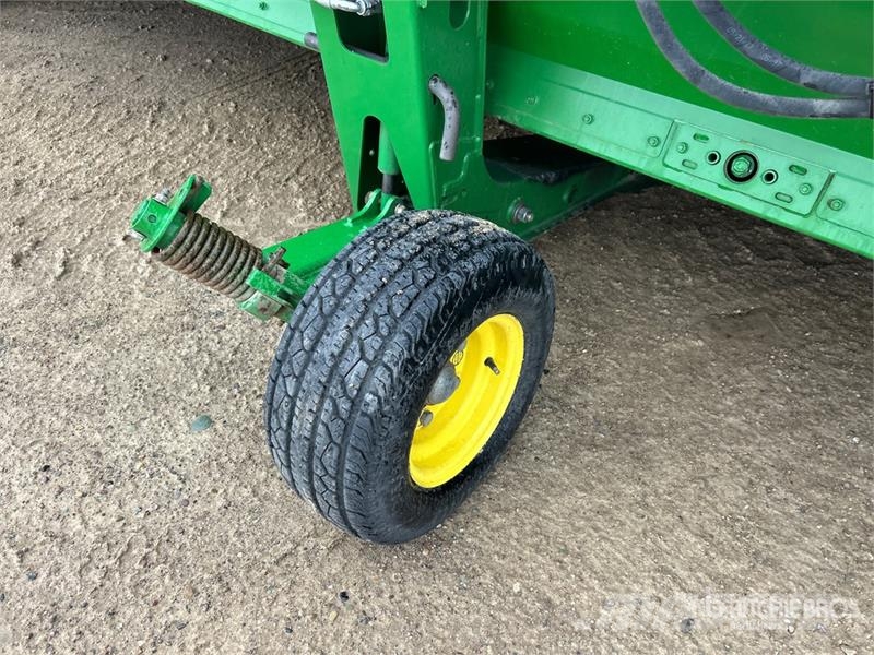 John Deere 640D Biçerdöver kafaları