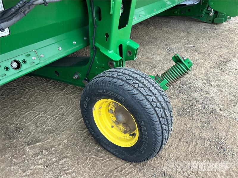 John Deere 640D Biçerdöver kafaları