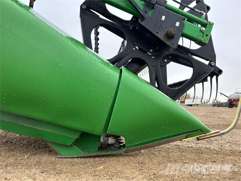 John Deere 640D Biçerdöver kafaları